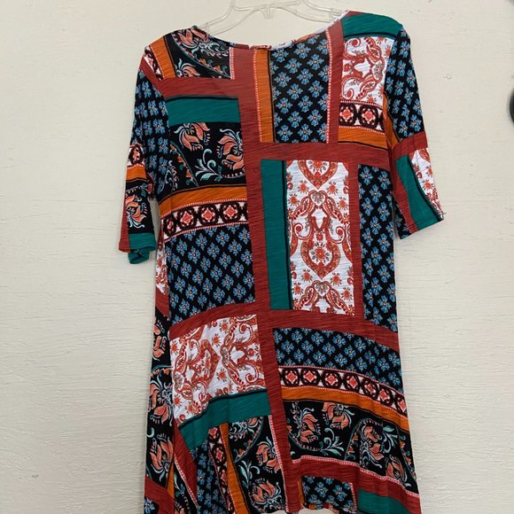 CABLE & GAUGE Scoop Neck Dress Viscose Fabric Size Medium  Sharkbite Hem - Picture 5 of 5